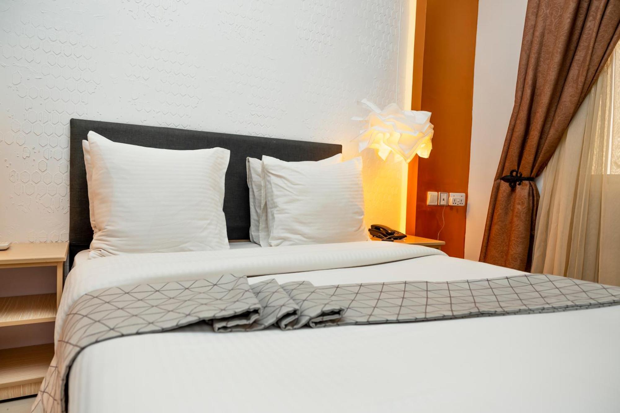 Amata N'Ubuki Boutique Hotel Ltd คิกาลี ภายนอก รูปภาพ