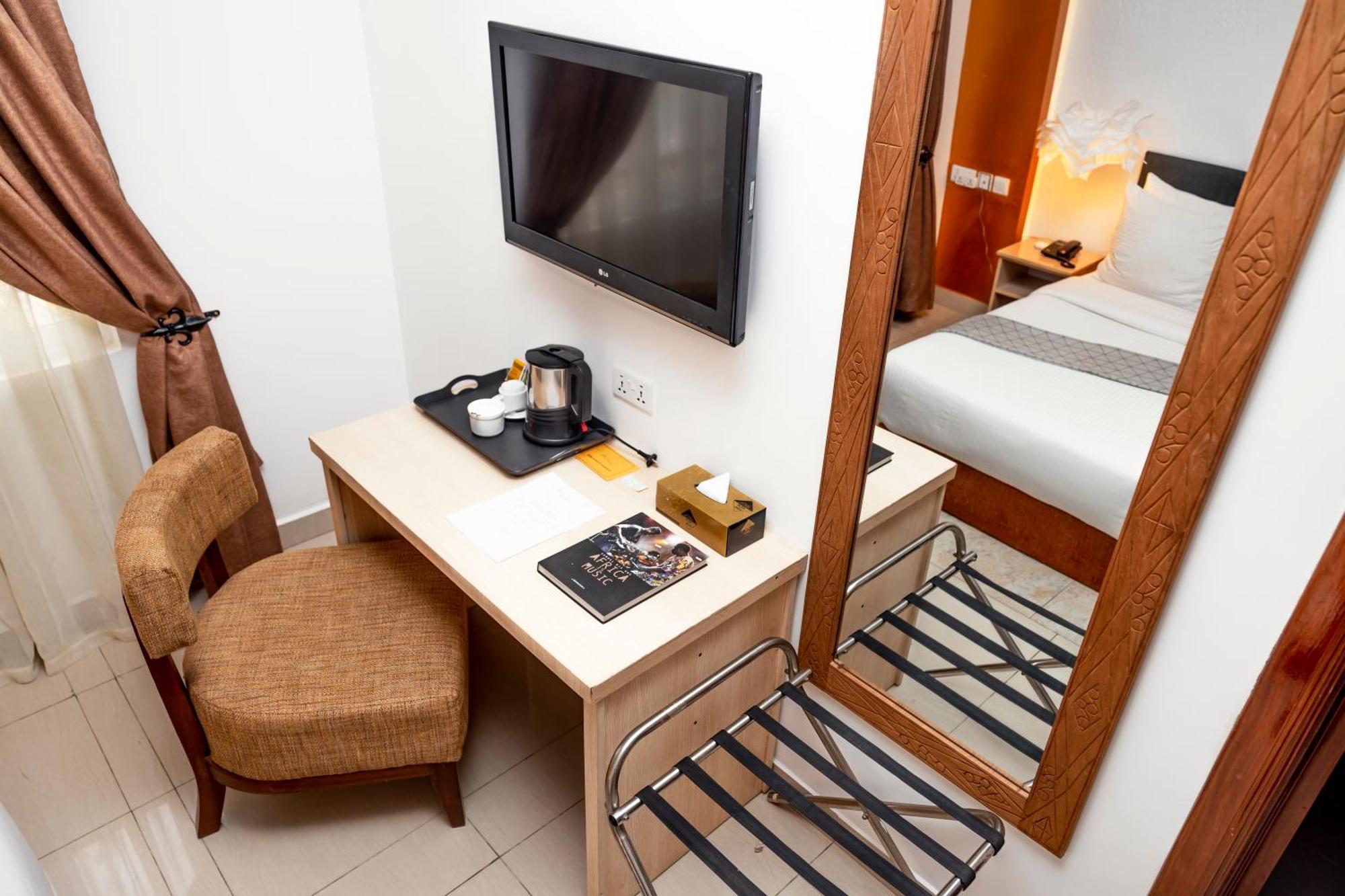 Amata N'Ubuki Boutique Hotel Ltd คิกาลี ภายนอก รูปภาพ