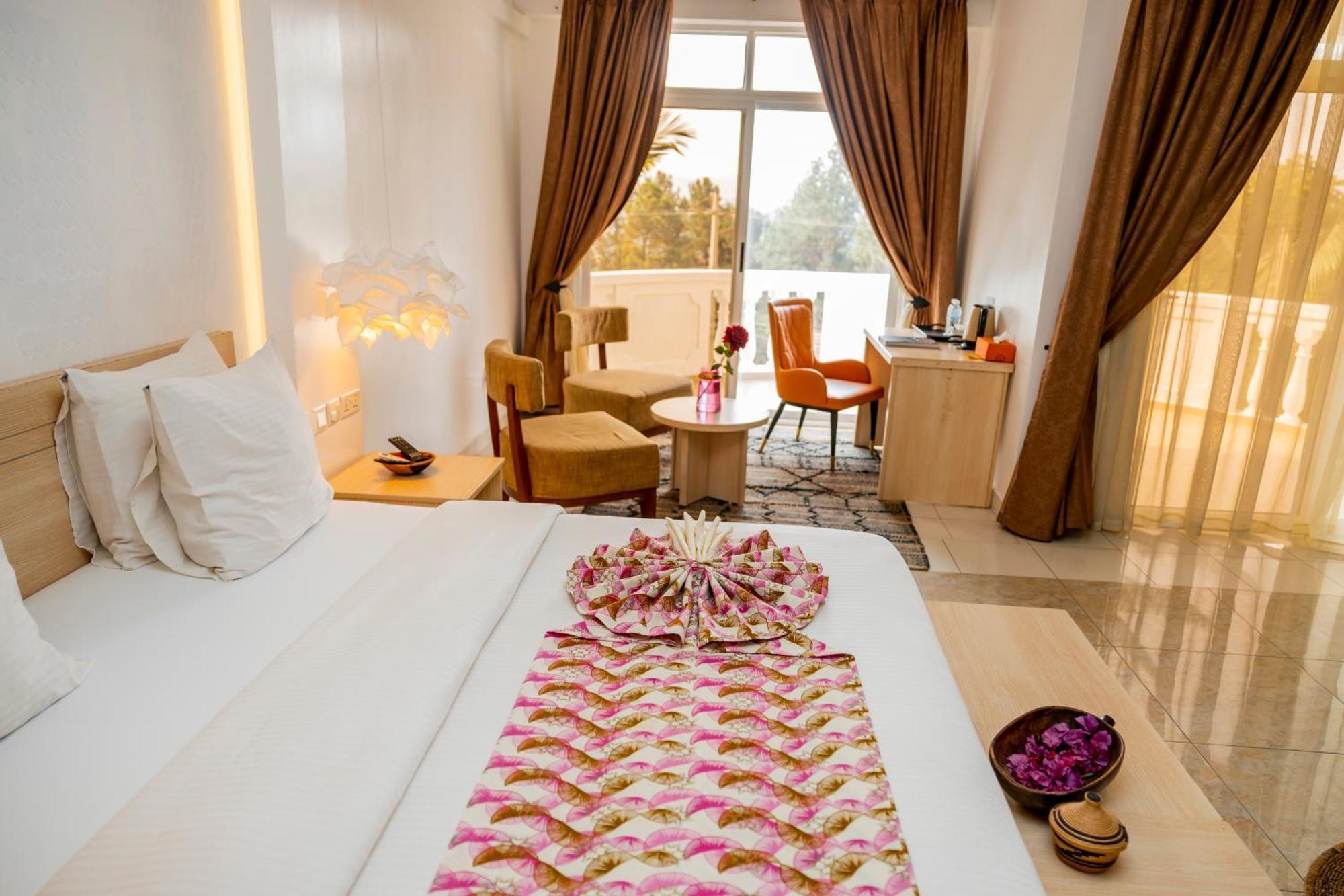 Amata N'Ubuki Boutique Hotel Ltd คิกาลี ภายนอก รูปภาพ