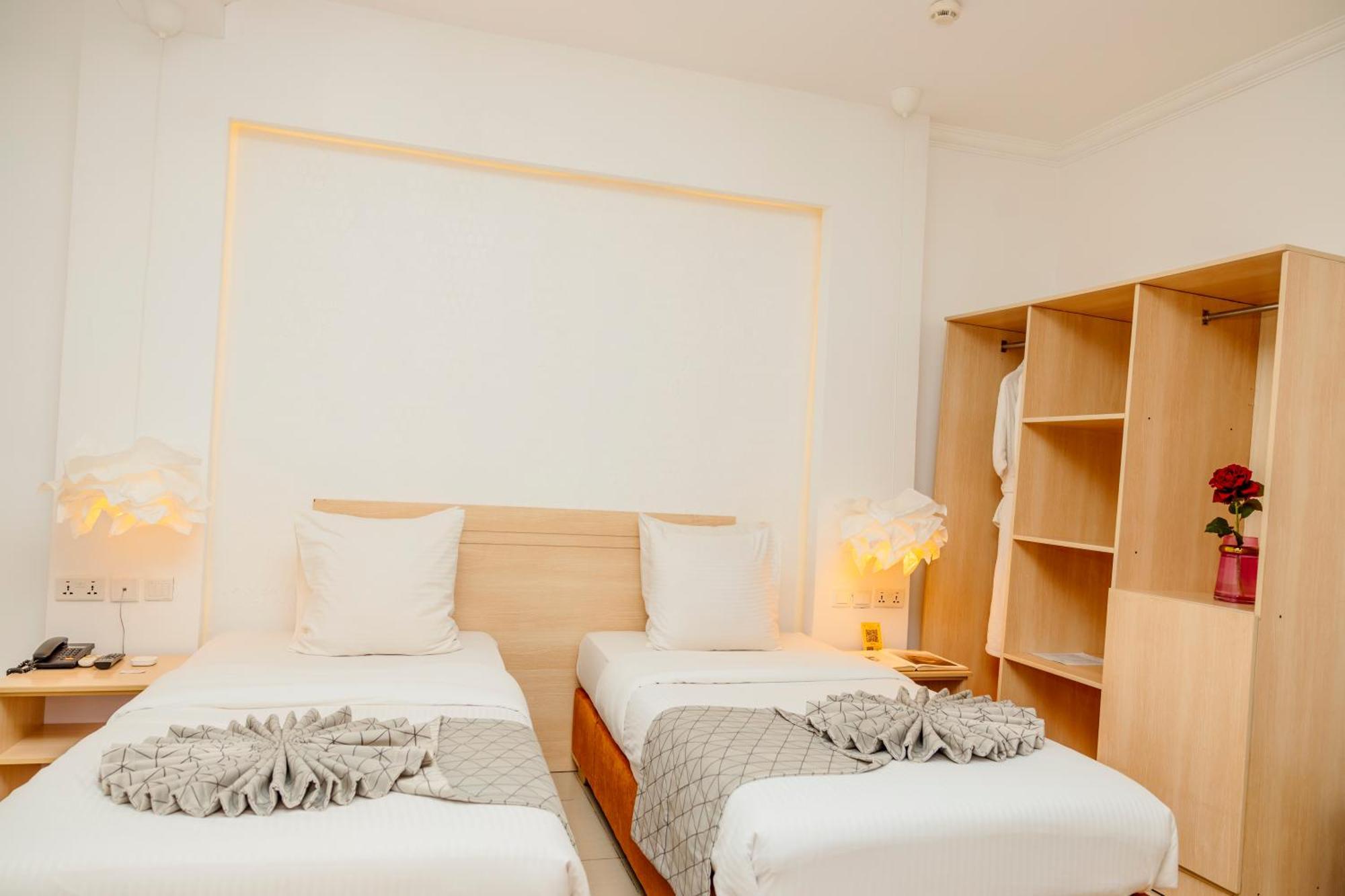 Amata N'Ubuki Boutique Hotel Ltd คิกาลี ภายนอก รูปภาพ