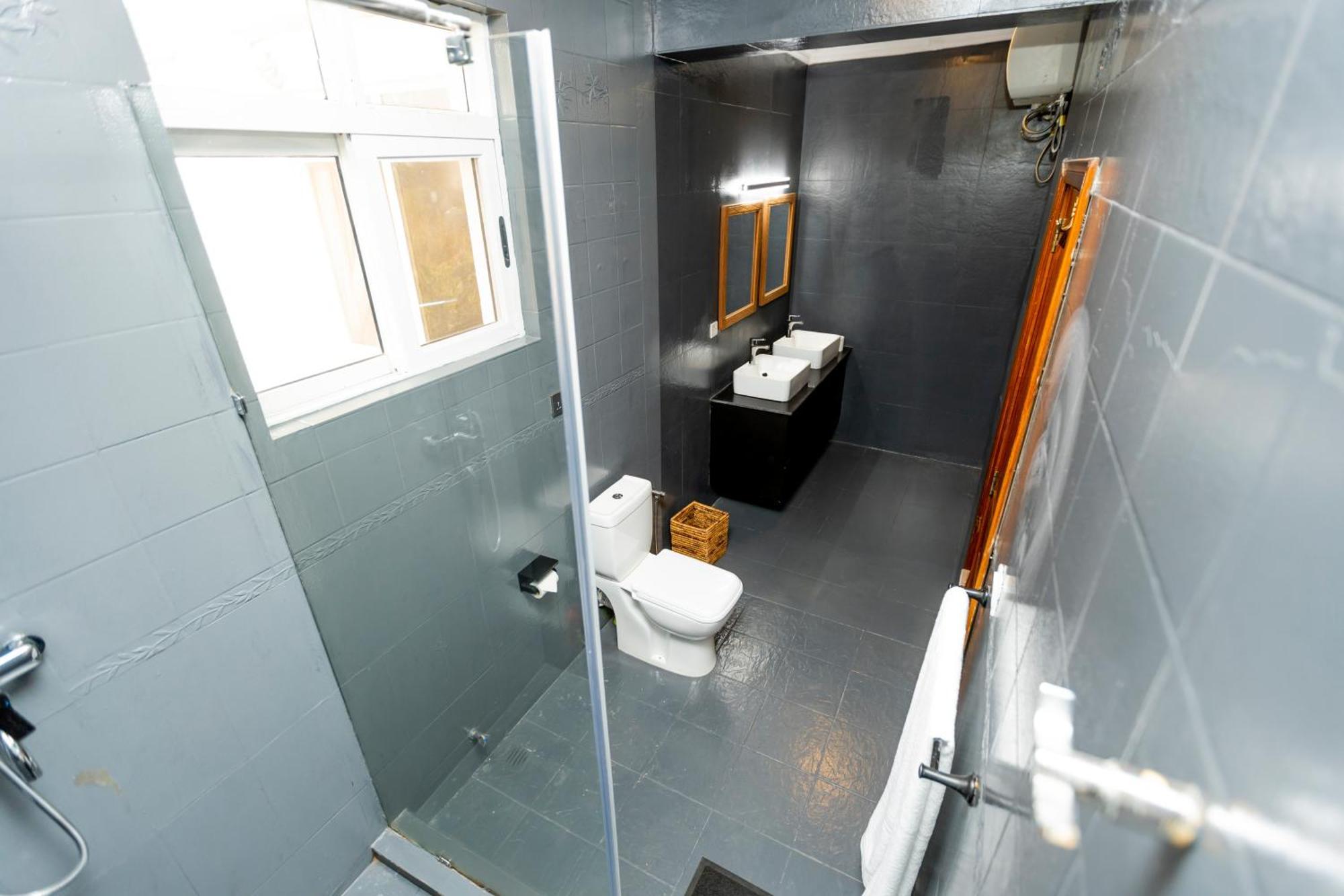 Amata N'Ubuki Boutique Hotel Ltd คิกาลี ภายนอก รูปภาพ